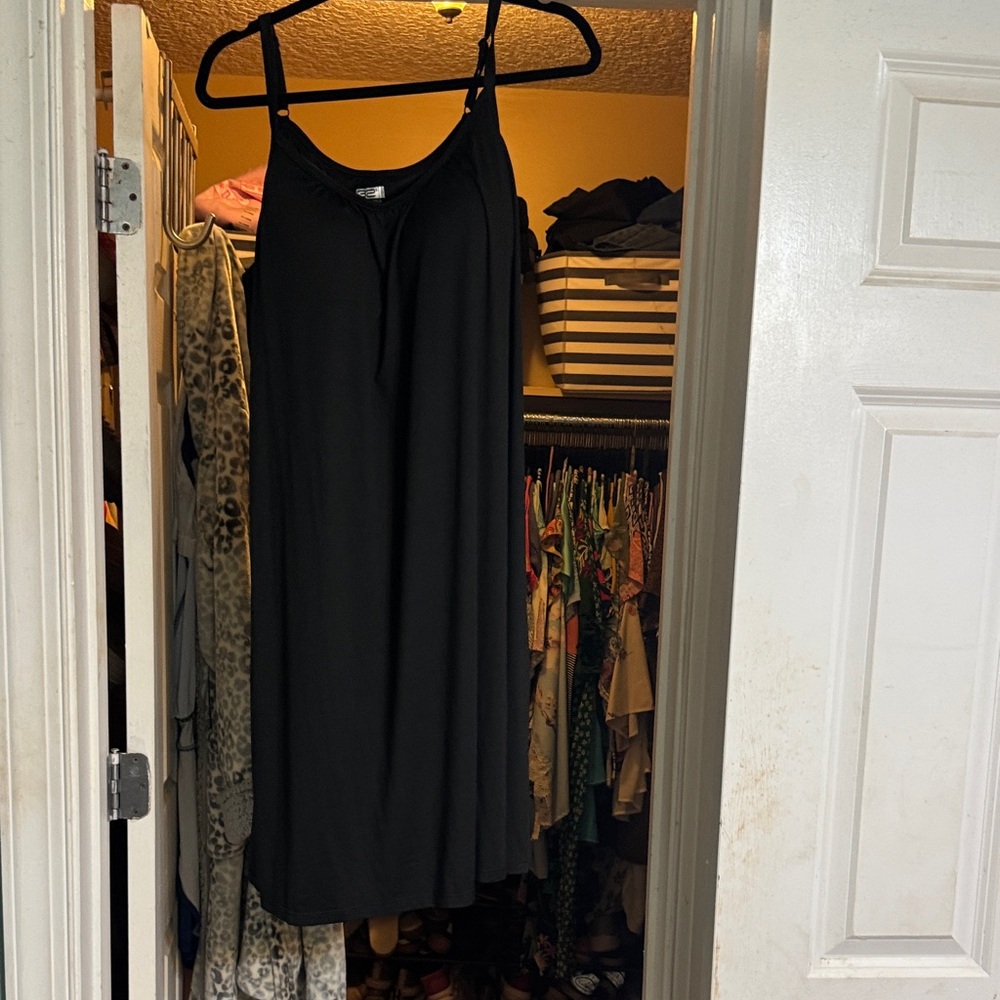 32 Degrees Black Sleeveless Dress